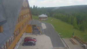 Sporthotel Kurzovní - Parkoviště a hlavní vchod - 24.6.2025 v 16:55