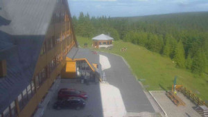 Sporthotel Kurzovní - Parkoviště a hlavní vchod - 24.6.2025 v 17:50
