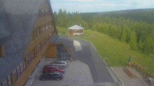 Sporthotel Kurzovní - Parkoviště a hlavní vchod - 24.6.2025 v 18:30