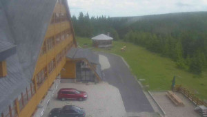 Sporthotel Kurzovní - Parkoviště a hlavní vchod - 25.6.2025 v 13:55