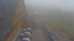 Sporthotel Kurzovní - Parkoviště a hlavní vchod - 12.7.2025 v 05:35