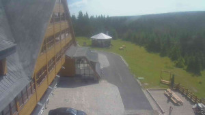 Sporthotel Kurzovní - Parkoviště a hlavní vchod - 14.7.2025 v 10:55