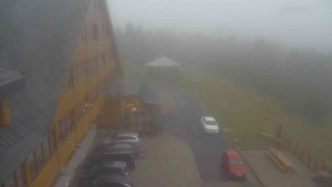 Sporthotel Kurzovní - Parkoviště a hlavní vchod - 17.9.2025 v 06:55