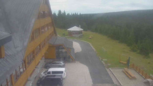 Sporthotel Kurzovní - Parkoviště a hlavní vchod - 17.9.2025 v 15:55