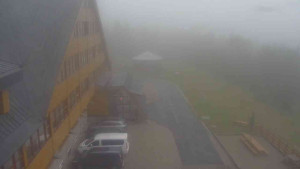 Sporthotel Kurzovní - Parkoviště a hlavní vchod - 17.9.2025 v 16:55