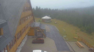 Sporthotel Kurzovní - Parkoviště a hlavní vchod - 15.10.2025 v 07:55