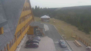 Sporthotel Kurzovní - Parkoviště a hlavní vchod - 15.11.2025 v 09:45 Sporthotel Kurzovní - Parkoviště a hlavní vchod - 15.11.2025 v 09:45