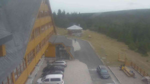 Sporthotel Kurzovní - Parkoviště a hlavní vchod - 15.11.2025 v 12:00 Sporthotel Kurzovní - Parkoviště a hlavní vchod - 15.11.2025 v 12:00