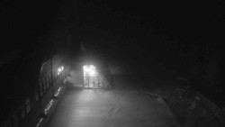 Parkoviště a hlavní vchod