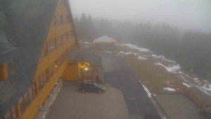 Sporthotel Kurzovní - Parkoviště a hlavní vchod - 9.12.2025 v 15:55 Sporthotel Kurzovní - Parkoviště a hlavní vchod - 9.12.2025 v 15:55