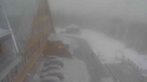 Sporthotel Kurzovní - Parkoviště a hlavní vchod - 24.12.2025 v 08:25