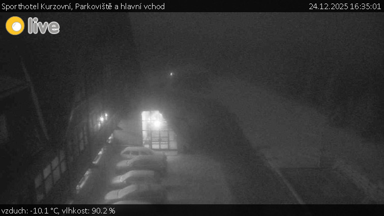 Sporthotel Kurzovní - Parkoviště a hlavní vchod - 24.12.2025 v 16:35