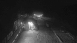 Parkoviště a hlavní vchod