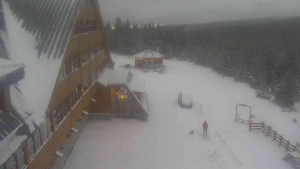 Sporthotel Kurzovní - Parkoviště a hlavní vchod - 31.12.2025 v 07:55