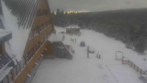 Sporthotel Kurzovní - Parkoviště a hlavní vchod - 31.12.2025 v 08:35