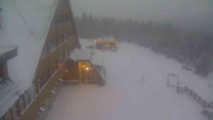 Sporthotel Kurzovní - Parkoviště a hlavní vchod - 31.12.2025 v 16:05