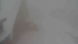 Parkoviště a hlavní vchod