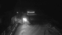 Parkoviště a hlavní vchod