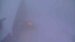 Parkoviště a hlavní vchod