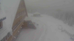 Sporthotel Kurzovní - Parkoviště a hlavní vchod - 30.1.2026 v 08:10