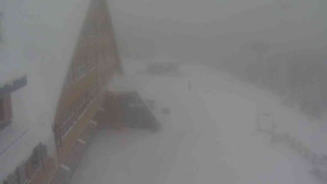 Sporthotel Kurzovní - Parkoviště a hlavní vchod - 30.1.2026 v 09:25