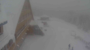 Sporthotel Kurzovní - Parkoviště a hlavní vchod - 30.1.2026 v 10:20