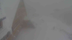 Sporthotel Kurzovní - Parkoviště a hlavní vchod - 30.1.2026 v 12:20