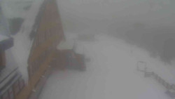 Parkoviště a hlavní vchod