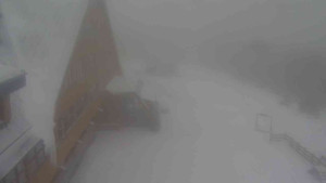 Sporthotel Kurzovní - Parkoviště a hlavní vchod - 13.2.2026 v 10:35