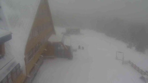 Sporthotel Kurzovní - Parkoviště a hlavní vchod - 13.2.2026 v 11:45