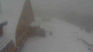 Sporthotel Kurzovní - Parkoviště a hlavní vchod - 13.2.2026 v 16:00