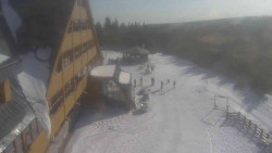 Parkoviště a hlavní vchod