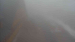 Parkoviště a hlavní vchod