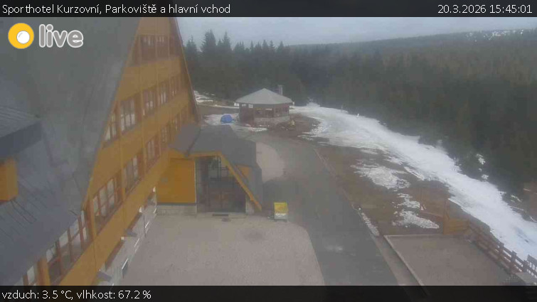 Sporthotel Kurzovní - Parkoviště a hlavní vchod - 20.3.2026 v 15:45