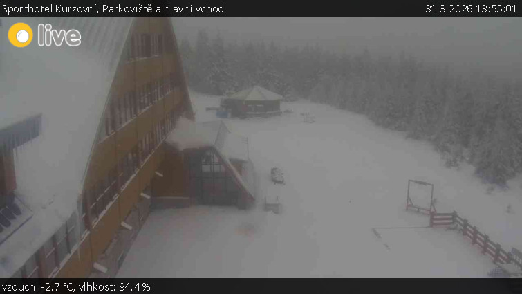 Sporthotel Kurzovní - Parkoviště a hlavní vchod - 31.3.2026 v 13:55