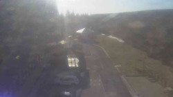 Parkoviště a hlavní vchod