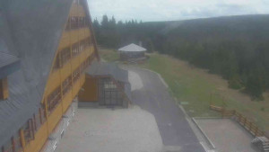 Sporthotel Kurzovní - Parkoviště a hlavní vchod - 7.5.2026 v 12:55