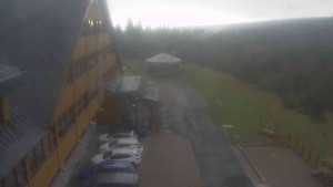Sporthotel Kurzovní - Parkoviště a hlavní vchod - 14.5.2026 v 07:55