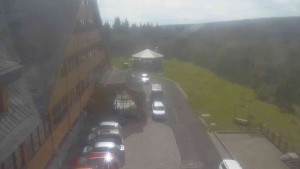 Sporthotel Kurzovní - Parkoviště a hlavní vchod - 16.6.2026 v 08:55