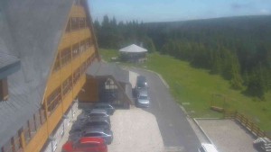 Sporthotel Kurzovní - Parkoviště a hlavní vchod - 16.6.2026 v 12:55 Sporthotel Kurzovní - Parkoviště a hlavní vchod - 16.6.2026 v 12:55