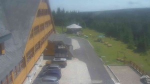 Sporthotel Kurzovní - Parkoviště a hlavní vchod - 31.7.2026 v 12:55 Sporthotel Kurzovní - Parkoviště a hlavní vchod - 31.7.2026 v 12:55