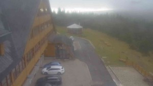 Sporthotel Kurzovní - Parkoviště a hlavní vchod - 9.10.2026 v 08:55 Sporthotel Kurzovní - Parkoviště a hlavní vchod - 9.10.2026 v 08:55