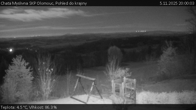Chata Myslivna SKP Olomouc - Pohled do krajiny - 5.11.2025 v 20:00