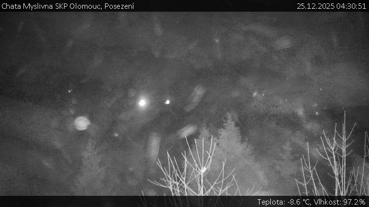 Chata Myslivna SKP Olomouc - Posezení - 25.12.2025 v 04:30