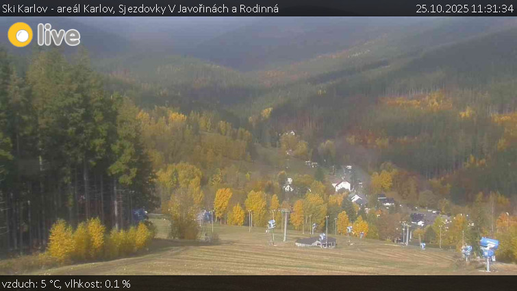 Ski Karlov - areál Karlov - Sjezdovky V Javořinách a Rodinná - 25.10.2025 v 11:31 Ski Karlov - areál Karlov - Sjezdovky V Javořinách a Rodinná - 25.10.2025 v 11:31