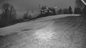 Skiareál Karolinka  - Otočná kamera na sjezdovce - 19.12.2025 v 06:50