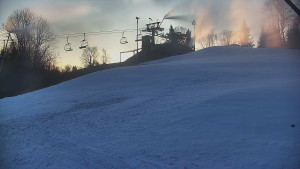 Skiareál Karolinka  - Otočná kamera na sjezdovce - 25.12.2025 v 08:25