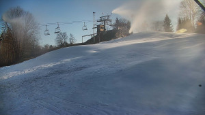 Skiareál Karolinka  - Otočná kamera na sjezdovce - 25.12.2025 v 11:55