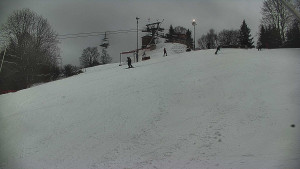 Skiareál Karolinka - Otočná kamera na sjezdovce - 22.2.2026 v 09:25 Skiareál Karolinka - Otočná kamera na sjezdovce - 22.2.2026 v 09:25