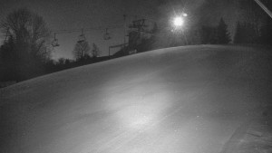 Skiareál Karolinka  - Otočná kamera na sjezdovce - 13.3.2026 v 05:02